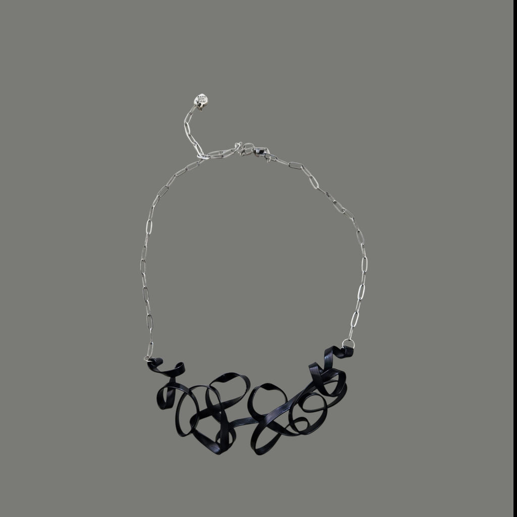 Black Flattened Ribbon-like Aluminum Wire Choker Necklace