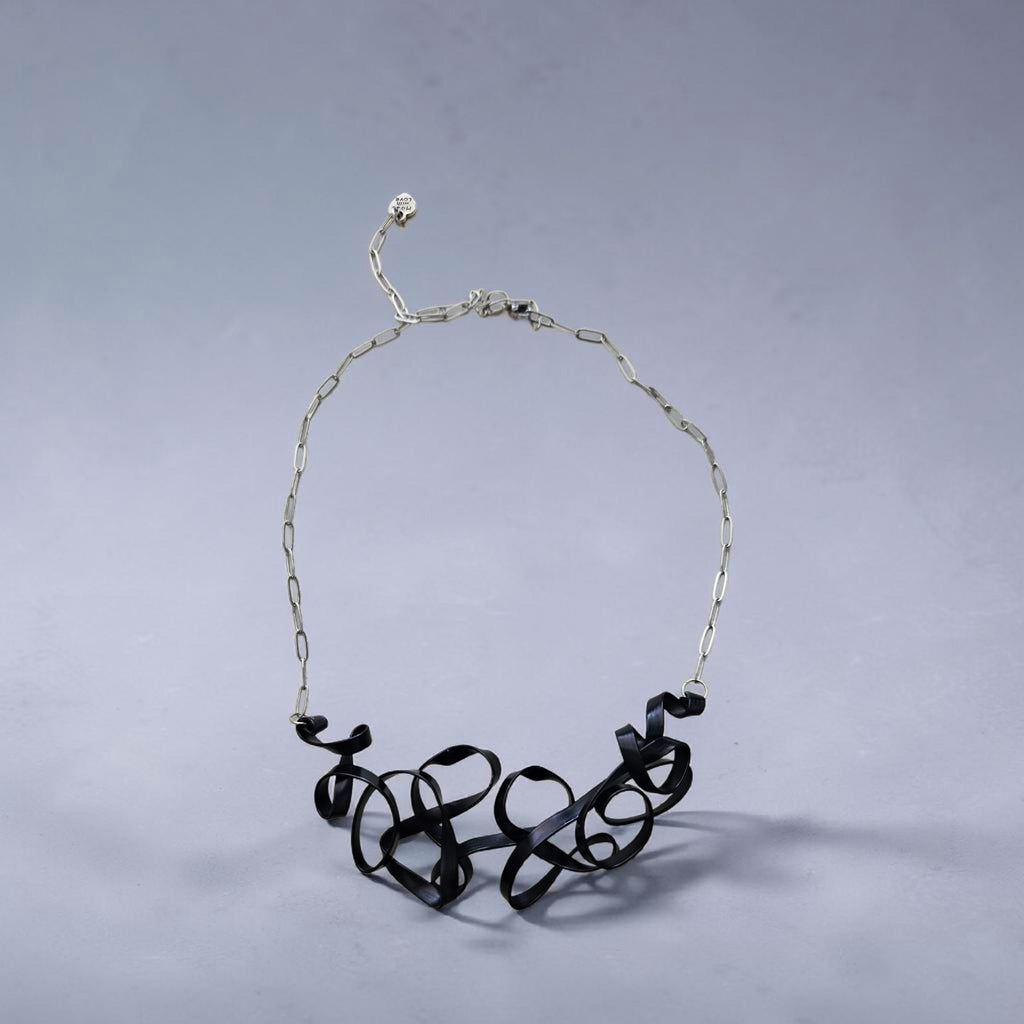 Black Flattened Ribbon-like Aluminum Wire Choker Necklace