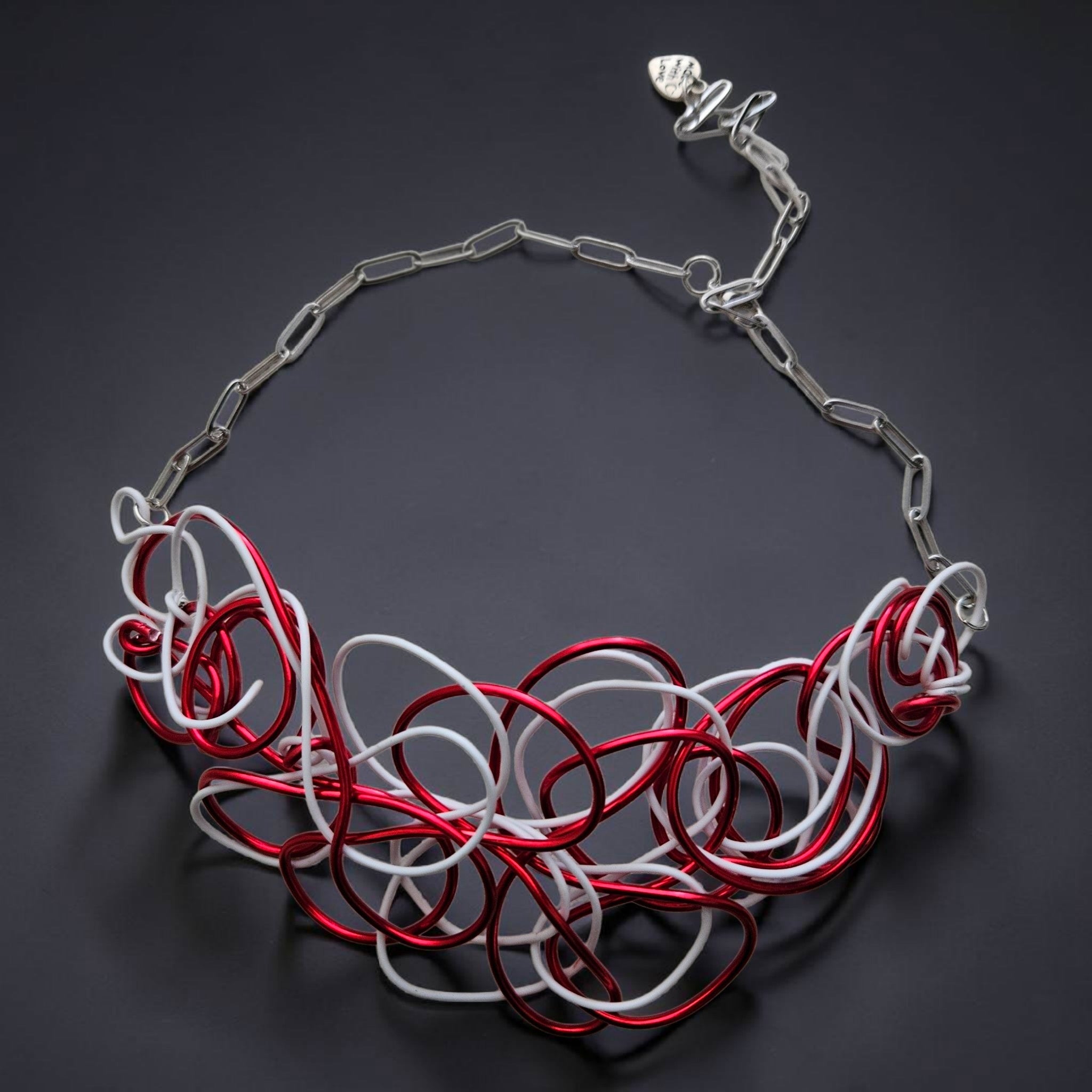 Red & White Abstract Twisted Wire Choker Necklace